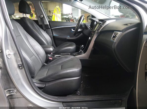 KMHD35LH2HU363634 2017 HYUNDAI ELANTRA GT Silver Vista interior delantera