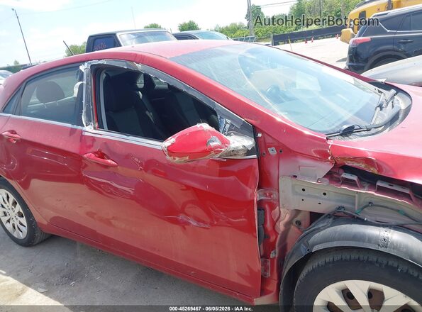 KMHD35LH3GU302680 2016 HYUNDAI ELANTRA GT Red უკანა სალონის ხედი