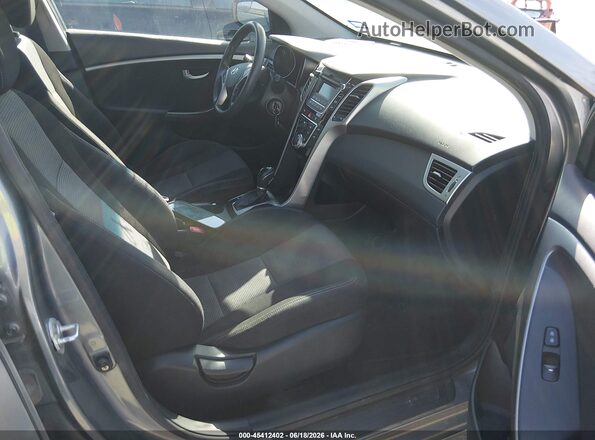 KMHD35LH3HU376831 2017 HYUNDAI ELANTRA GT Gray წინა სალონის ხედი