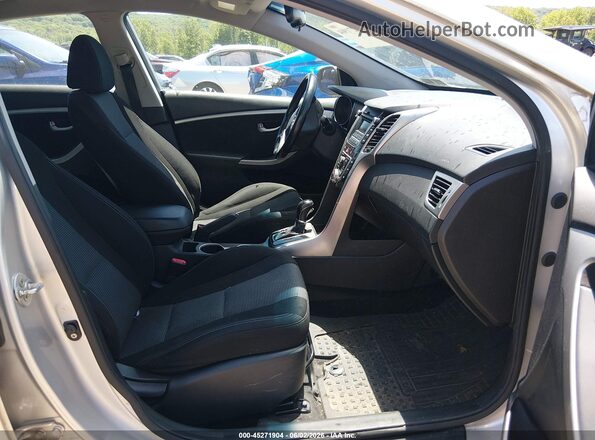 KMHD35LH4GU275134 2016 HYUNDAI ELANTRA GT Silver Widok wnętrza z przodu