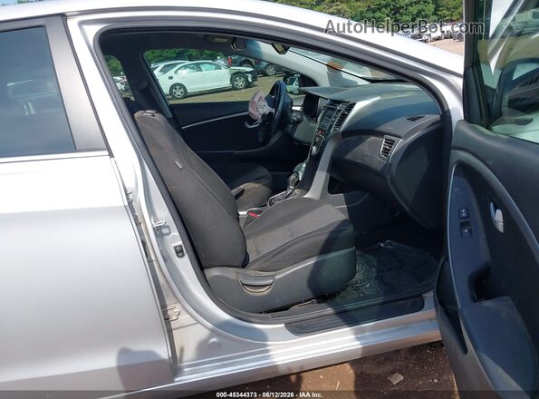 KMHD35LH4GU316166 2016 HYUNDAI ELANTRA GT Silver Widok wnętrza z przodu