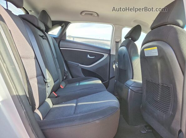 KMHD35LH4HU383786 2017 HYUNDAI ELANTRA Серебряный Вид задних сидений