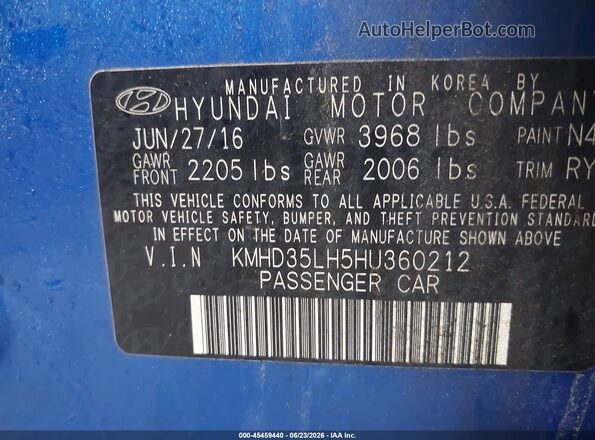 KMHD35LH5HU360212 2017 HYUNDAI ELANTRA GT Blue Widok komory silnika
