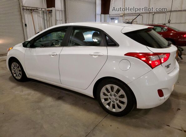 KMHD35LH6GU331803 2016 HYUNDAI ELANTRA White 