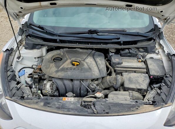 KMHD35LH7GU285821 2016 HYUNDAI ELANTRA White Вид задньої частини салону