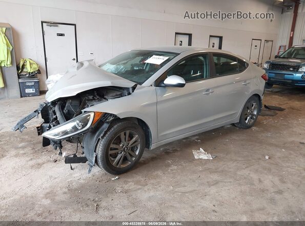 KMHD74LF0JU532553 2018 HYUNDAI ELANTRA Silver Vista tres cuartos delantera izquierda