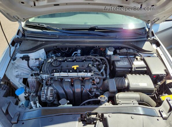 KMHD74LF7HU083656 2017 HYUNDAI ELANTRA Silver Widok wnętrza z tyłu