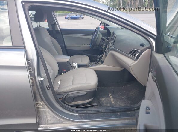 KMHD74LF7HU369104 2017 HYUNDAI ELANTRA Silver Widok wnętrza z przodu