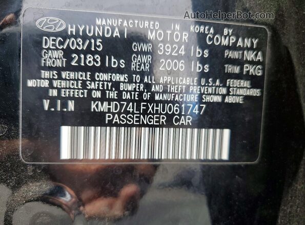 KMHD74LFXHU061747 2017 HYUNDAI ELANTRA Black ძრავის განყოფილების ხედი