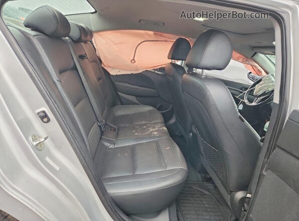 KMHD84LF0HU298311 2017 HYUNDAI ELANTRA Silver 