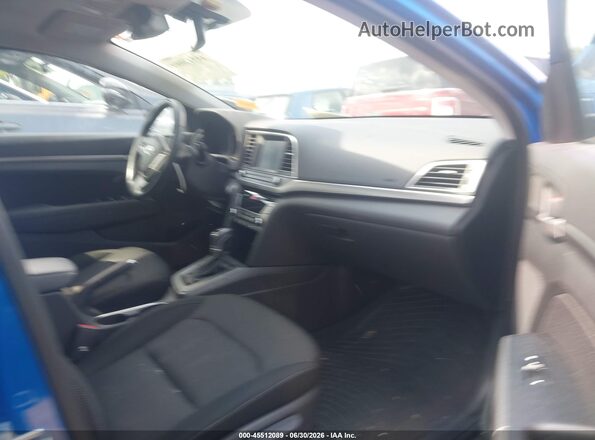 KMHD84LF0HU327063 2017 HYUNDAI ELANTRA Blue Вид салону спереду