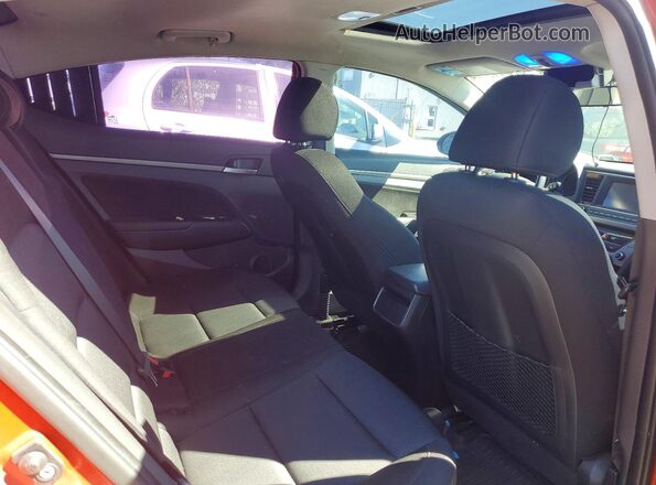 KMHD84LF0JU579773 2018 HYUNDAI ELANTRA Оранжевый Вид задних сидений