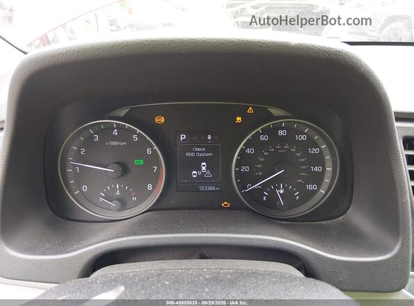 KMHD84LF2JU472045 2018 HYUNDAI ELANTRA Red Вид задніх сидінь