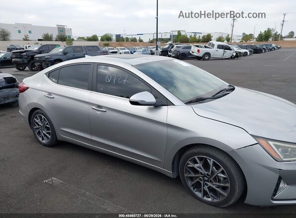 KMHD84LF2LU015450 2020 HYUNDAI ELANTRA Серебряный Вид задней части салона