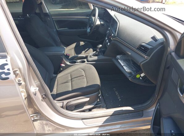 KMHD84LF2LU046648 2020 HYUNDAI ELANTRA Серебряный Вид салона спереди