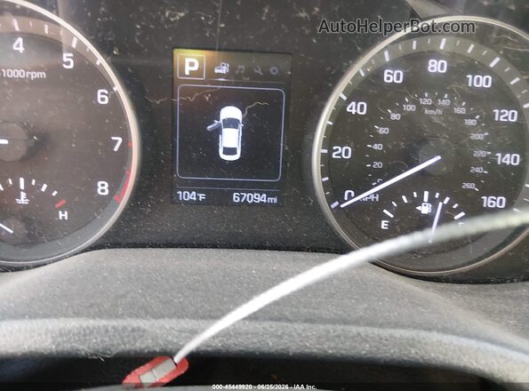 KMHD84LF3JU475021 2018 HYUNDAI ELANTRA Red Widok tylnych siedzeń
