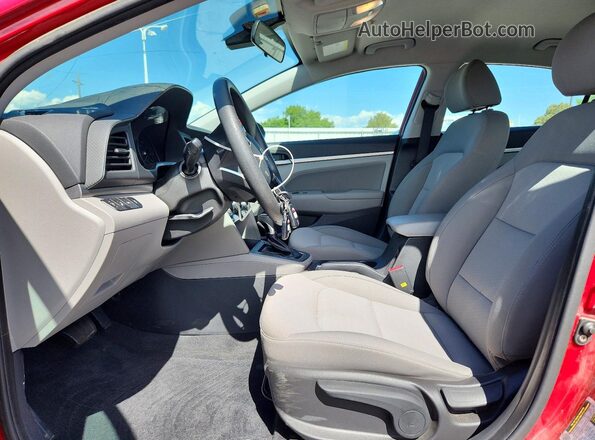 KMHD84LF3KU780293 2019 HYUNDAI ELANTRA Красный Вид салона спереди
