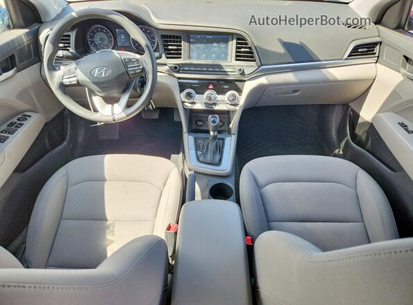 KMHD84LF3KU780293 2019 HYUNDAI ELANTRA Красный Вид панели приборов