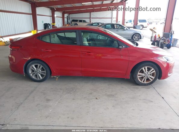 KMHD84LF4HU229704 2017 HYUNDAI ELANTRA Red უკანა სალონის ხედი