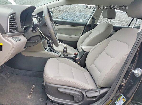 KMHD84LF4JU629302 2018 HYUNDAI ELANTRA Black Front interior view
