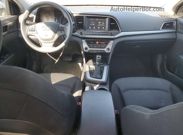 KMHD84LF6JU467804 2018 HYUNDAI ELANTRA Silver Vista del salpicadero