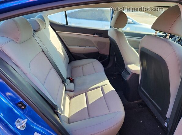KMHD84LF7HU143030 2017 HYUNDAI ELANTRA Blue უკანა სავარძლების ხედი