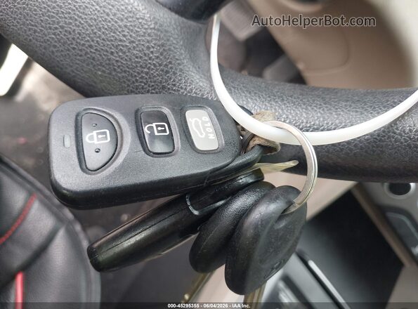 KMHD84LF8HU281918 2017 HYUNDAI ELANTRA Red Widok deski rozdzielczej
