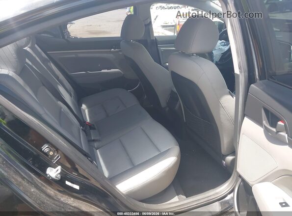 KMHD84LF9HU153784 2017 HYUNDAI ELANTRA Black VIN կոդի պիտակի տեսք