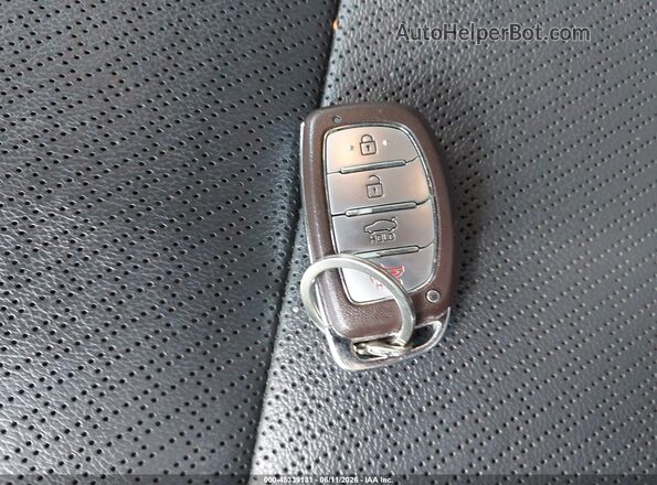 KMHD84LF9HU284259 2017 HYUNDAI ELANTRA Синий Вид панели приборов