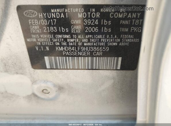 KMHD84LF9HU386659 2017 HYUNDAI ELANTRA Silver Widok komory silnika