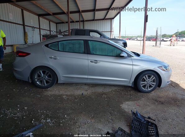 KMHD84LF9HU388833 2017 HYUNDAI ELANTRA Silver Vista del cuadro de instrumentos