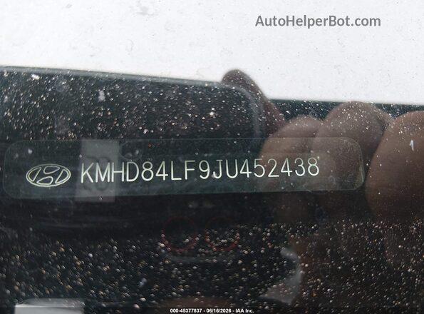 KMHD84LF9JU452438 2018 HYUNDAI ELANTRA Black Widok komory silnika