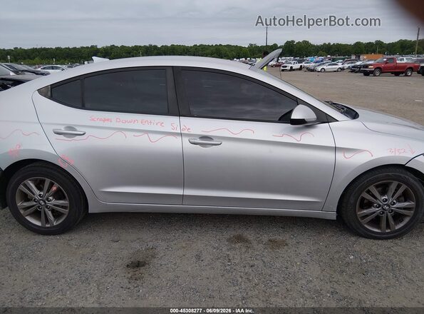KMHD84LF9JU467781 2018 HYUNDAI ELANTRA Silver Vista interior trasera