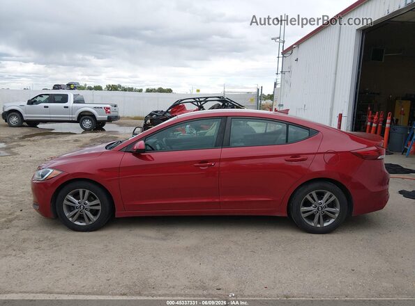 KMHD84LFXHU068565 2017 HYUNDAI ELANTRA Red უკანა სალონის ხედი
