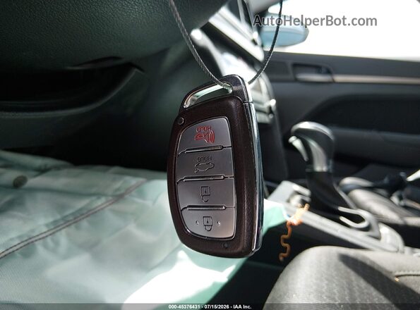 KMHD84LFXHU249875 2017 HYUNDAI ELANTRA Черный Вид панели приборов