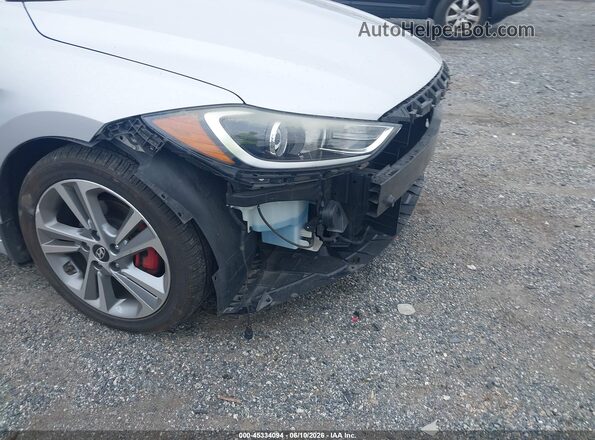 KMHD84LFXJU445403 2018 HYUNDAI ELANTRA Серебряный Вид спереди