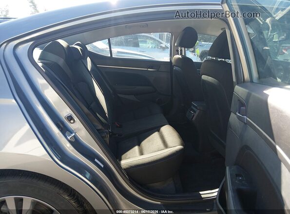 KMHD84LFXJU590005 2018 HYUNDAI ELANTRA Gray VIN կոդի պիտակի տեսք