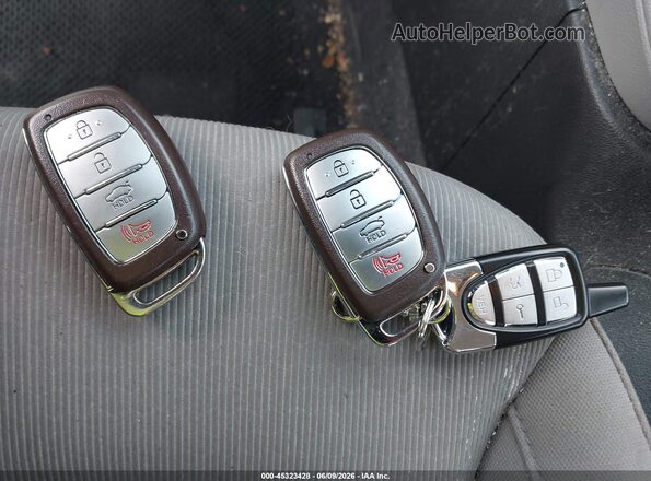 KMHD84LFXJU658237 2018 HYUNDAI ELANTRA Серый Вид панели приборов