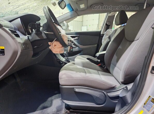 KMHDH4AE1GU575993 2016 HYUNDAI ELANTRA Silver Front interior view