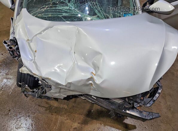 KMHDH4AE1GU575993 2016 HYUNDAI ELANTRA Silver Rear interior view