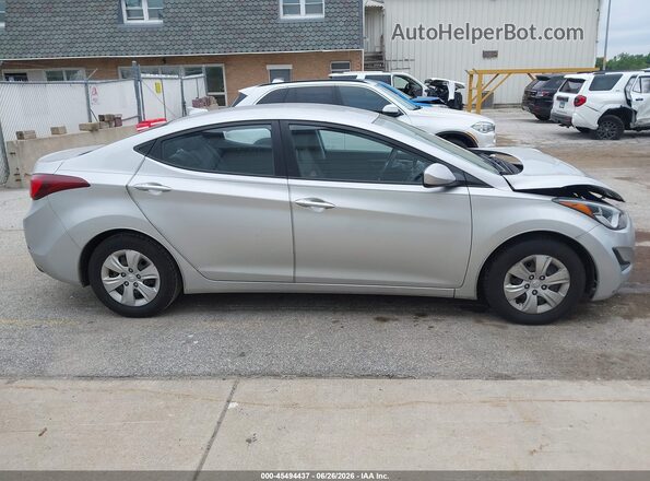 KMHDH4AE1GU583589 2016 HYUNDAI ELANTRA Silver Rear interior view