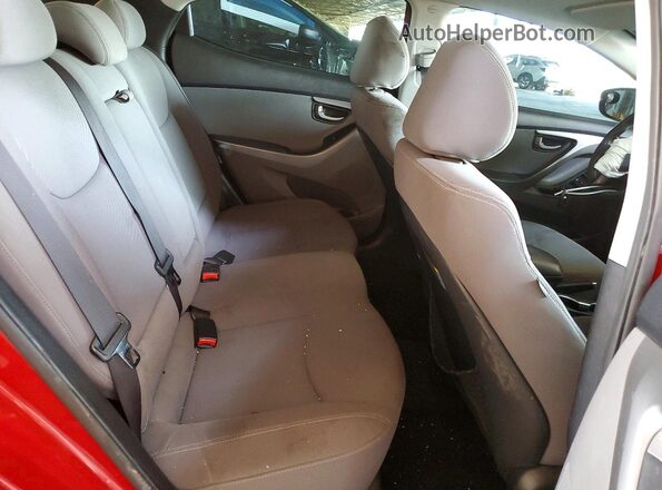 KMHDH4AE4GU482885 2016 HYUNDAI ELANTRA Red Вид задніх сидінь