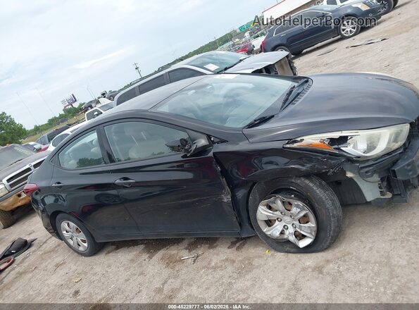 KMHDH4AE4GU583604 2016 HYUNDAI ELANTRA Black Rear interior view