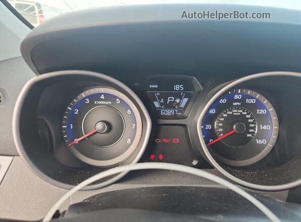 KMHDH4AE4GU589161 2016 HYUNDAI ELANTRA Red Vista del cuadro de instrumentos