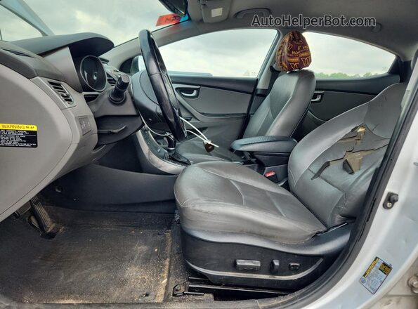 KMHDH4AE6GU575990 2016 HYUNDAI ELANTRA Silver Widok wnętrza z przodu