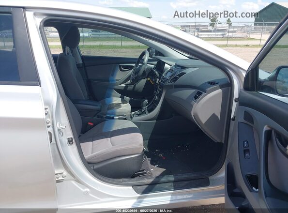 KMHDH4AE9GU587292 2016 HYUNDAI ELANTRA Silver Вид салону спереду