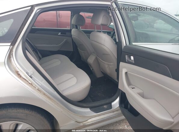 KMHE24L12GA010976 2016 HYUNDAI SONATA HYBRID Silver VIN კოდის სტიკერის ხედი