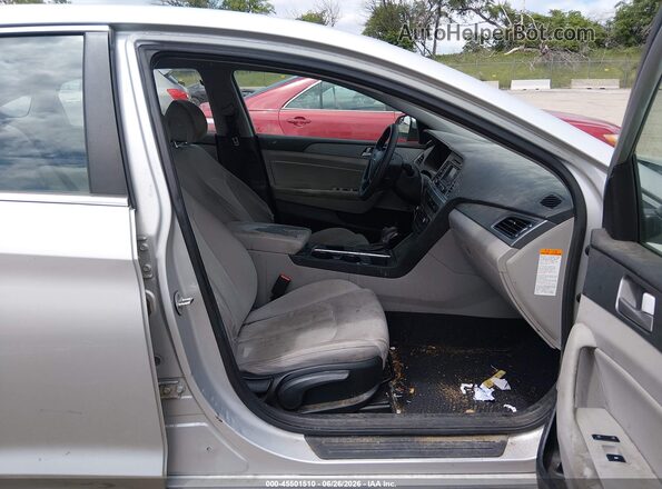 KMHE24L18GA022095 2016 HYUNDAI SONATA HYBRID Silver წინა სალონის ხედი