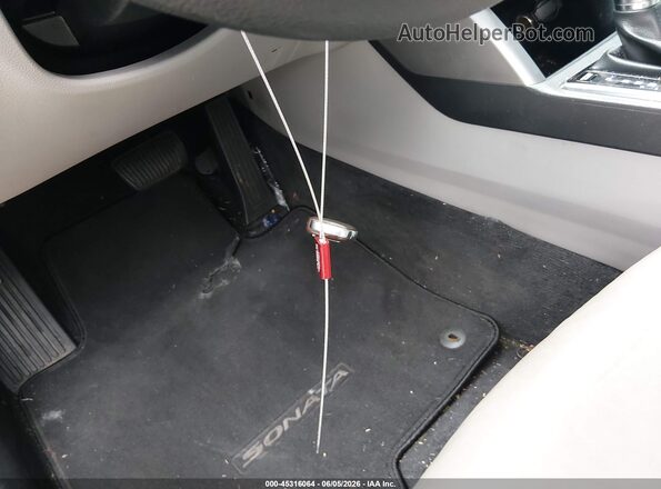 KMHE24L31HA075658 2017 HYUNDAI SONATA HYBRID Silver 