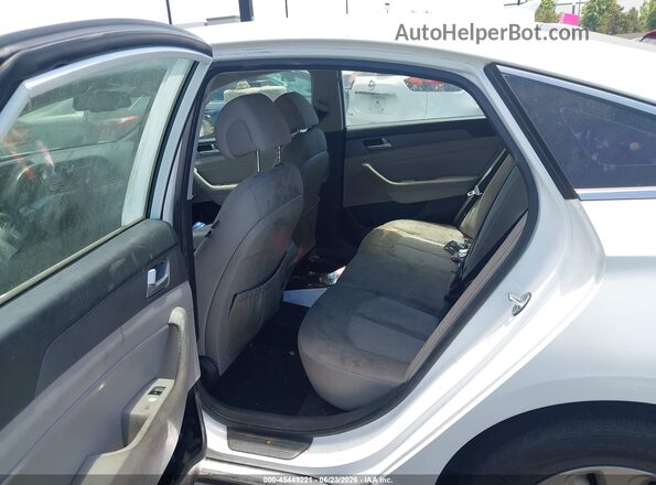 KMHE24L35HA065523 2017 HYUNDAI SONATA HYBRID White Vista de la etiqueta del VIN